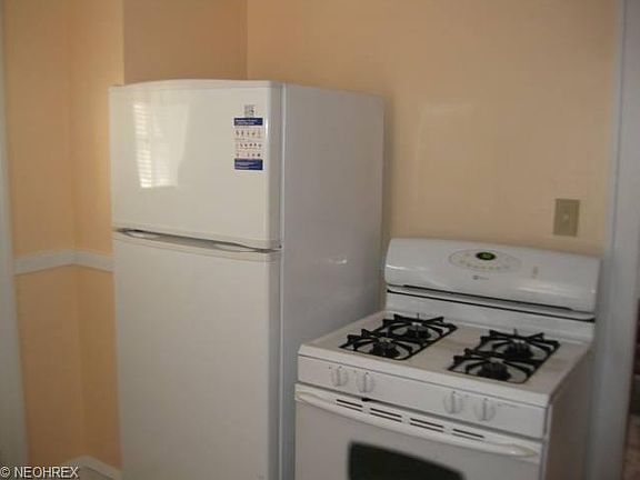 4th image of 3487 W 94th St