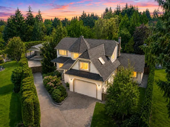 7446 149a St, Surrey, BC V3S 3H5