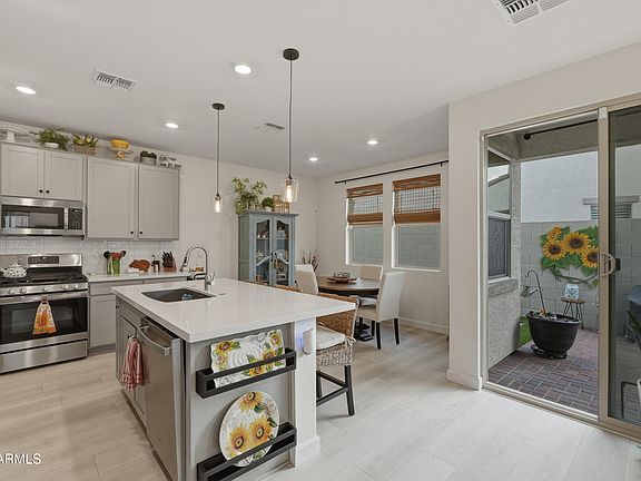 4th image of 9851 E TAMERY Avenue