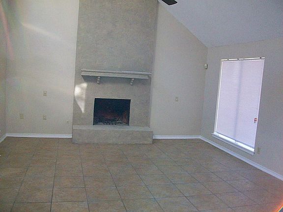 3rd image of 7103 Winding Walk Dr