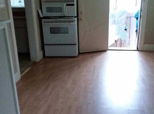 585 Southfield Rd APT 1R, Lincoln Park, MI 48146
