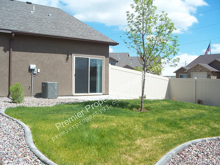 657 Copper Canyon Dr — Photo 14