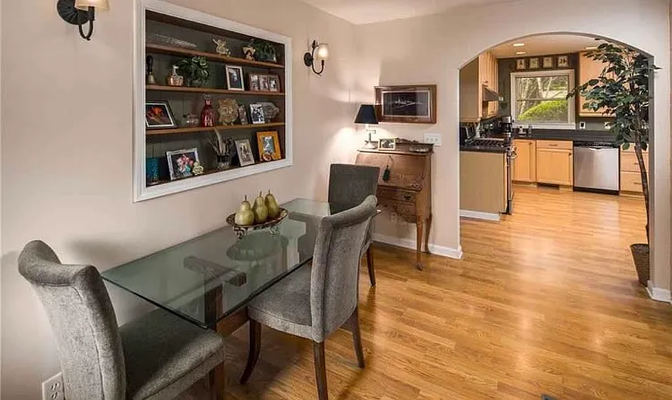 5042 Bamboo Rd — Photo 2