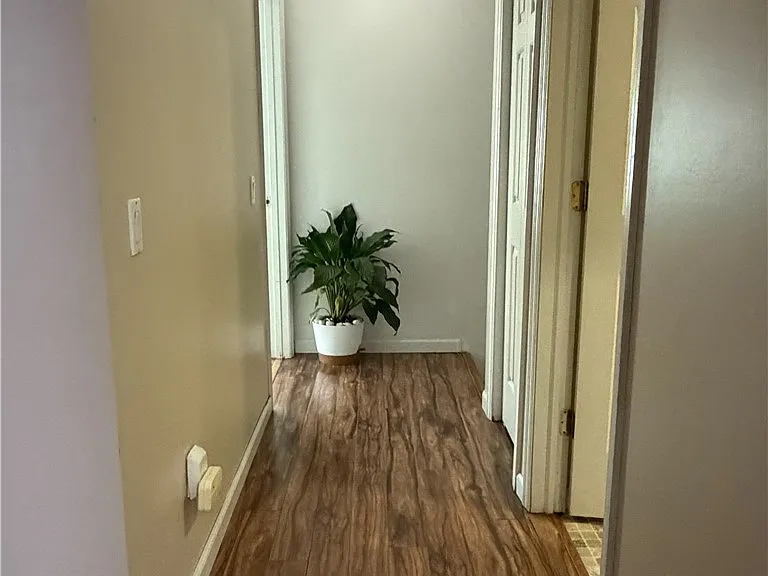 112 Central Dr — Photo 35