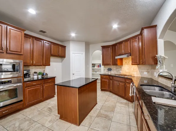 13835 Palatine Hill, San Antonio, TX 78253