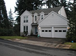 2416 SW Luradel St #B, Portland, OR 97219