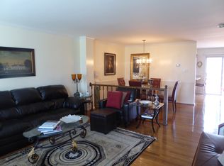 11947 Sentinel Point Ct, Reston, VA 20191