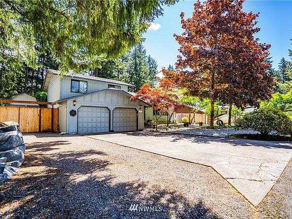 5th image of 4404 Clearwater Dr SE