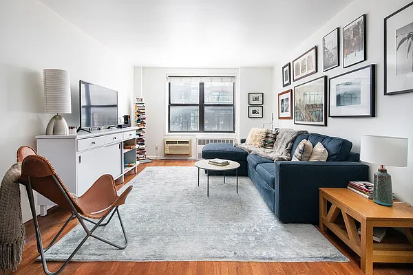 Rented by Compass | media 12