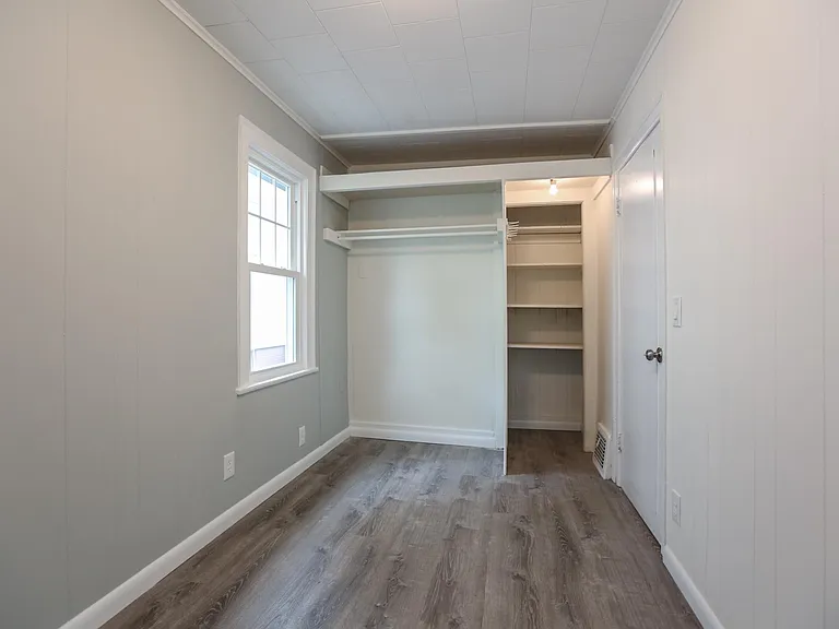 146 Benton St — Photo 17