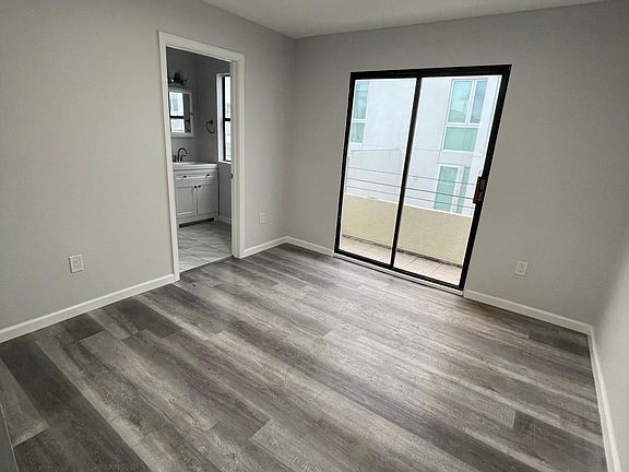 4th image of 3989 Meier St