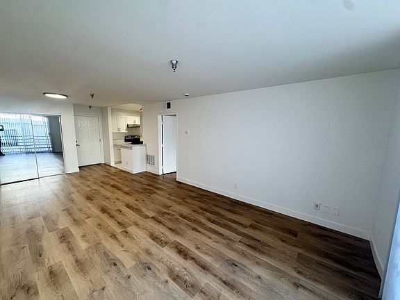 5th image of 6633 Yucca APT 110