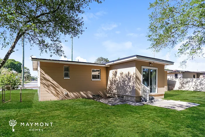 6308 Merrill Rd — Photo 14