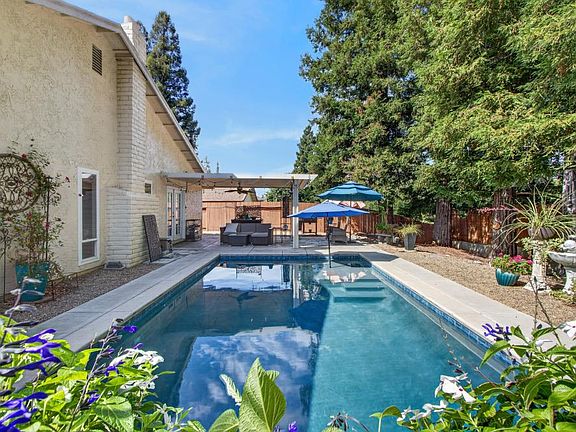 5th image of 8477 Jonquil Way