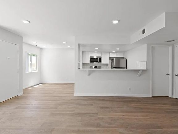 3rd image of 416 N Shelton St #B