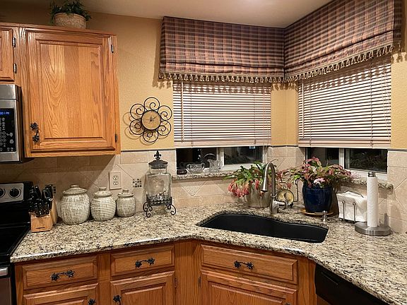 Large farmhouse sink
