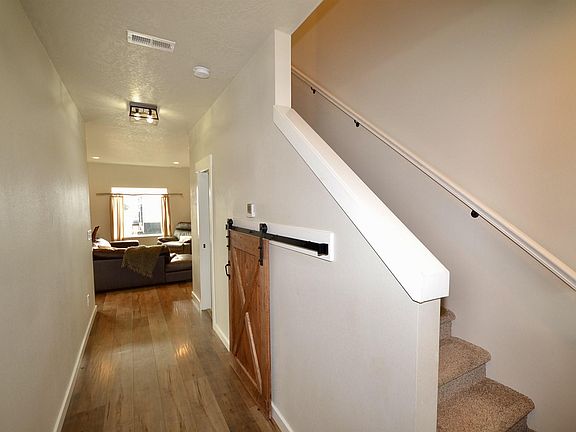 3rd image of 10004 E Lacrosse Ln