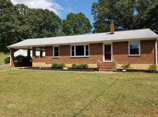3526 Rutrough Rd, Roanoke, VA 24014