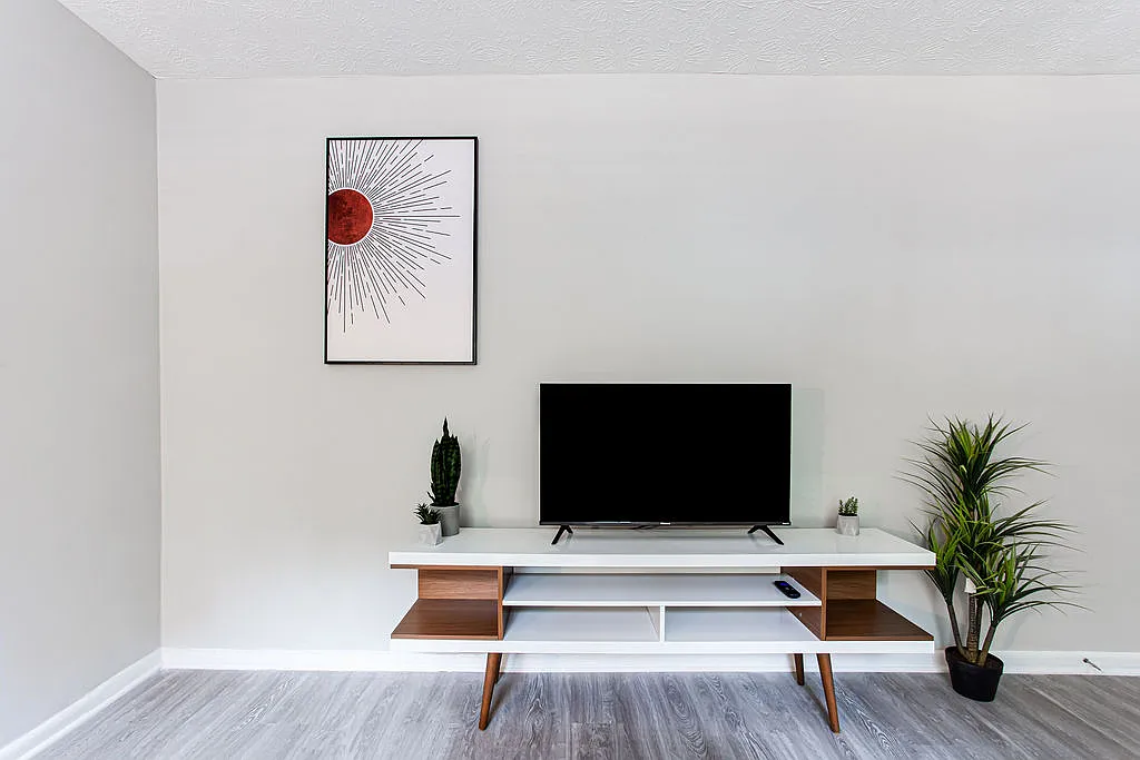 The Cobb Apartments-Townhomes — Photo 4