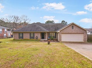17374 Lakeview Dr, Flint, TX 75762
