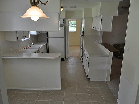 5th image of 2106 E Washington Irving Dr