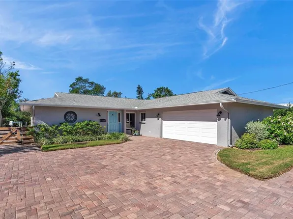 4019 Coquina Key Dr SE, Saint Petersburg, FL 33705