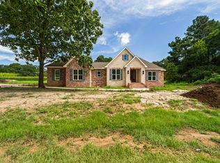 163 Excellor Rd, Sumrall, MS 39482