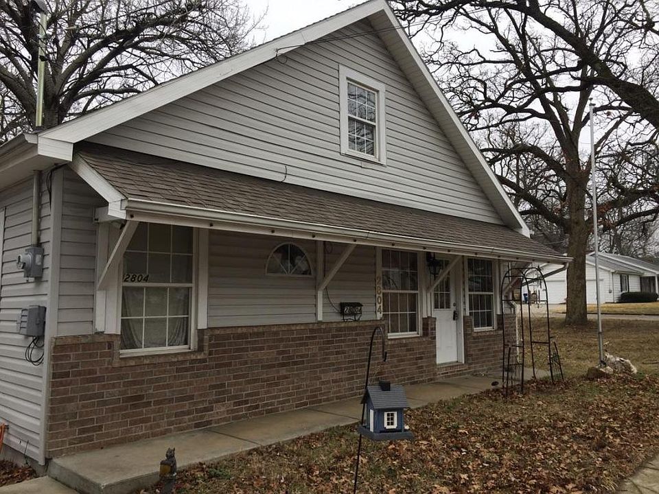 2nd image of 2804 N Grant Ave