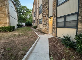 5233 Nowata Rd APT 201, Bartlesville, OK 74006