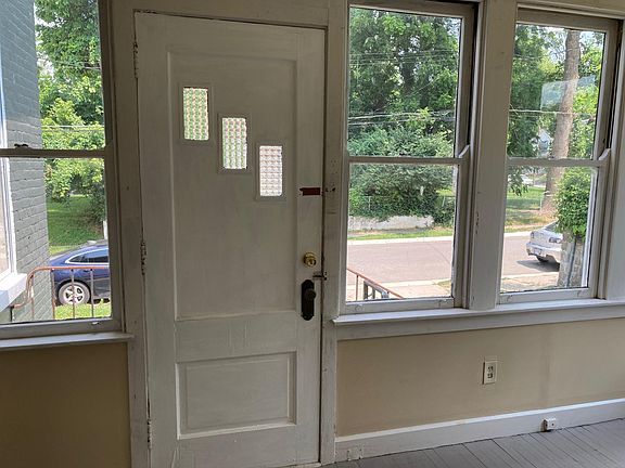 2nd image of 6233 Sierra St