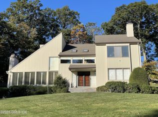 30 Ridge Brook Ln, Stamford, CT 06903