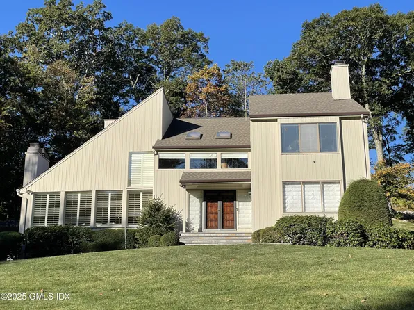 30 Ridge Brook Ln, Stamford, CT 06903