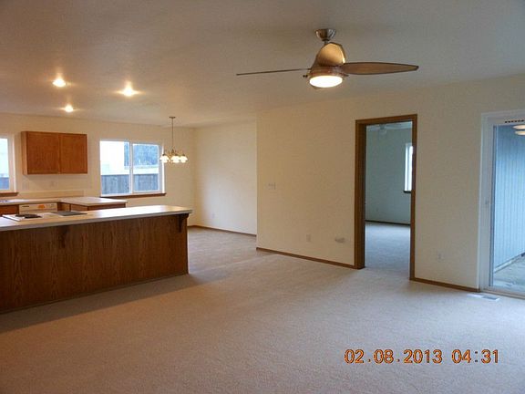 4th image of 6425 Barstow Ln SE