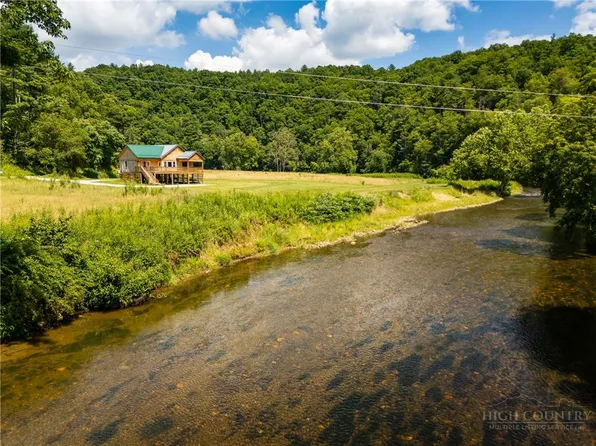 4205 Railroad Grade Road, Fleetwood, NC 28626