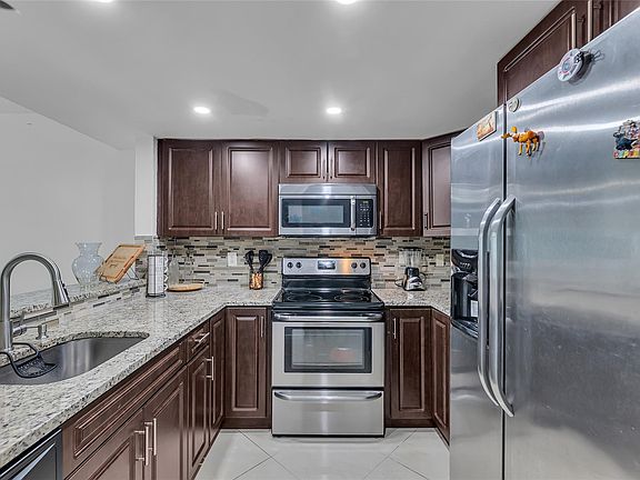5th image of 1629 NW 80th Avenue #B