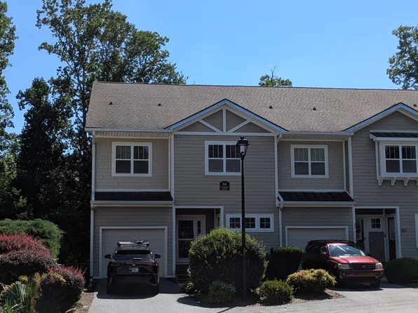 64 Foxden Dr Unit 201, Fletcher, NC 28732