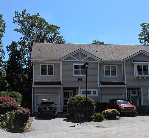 64 Foxden Dr #201 Photo 1