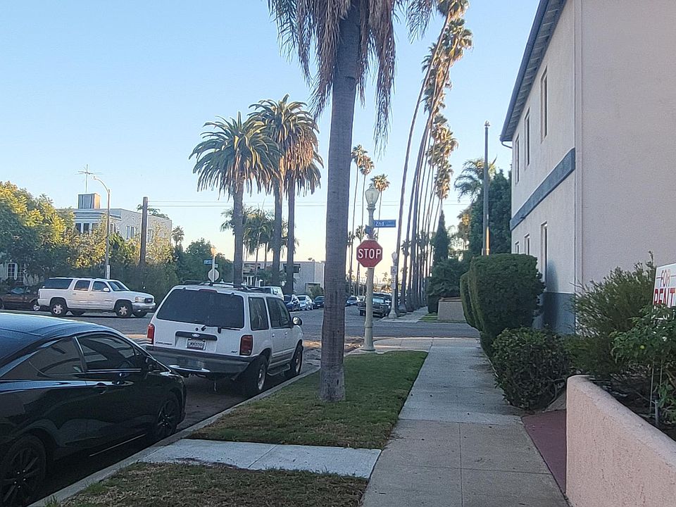 Street view, toward the ocean ... at the top of the hill in Belmont Heights, there is a nice ocean breeze most days...