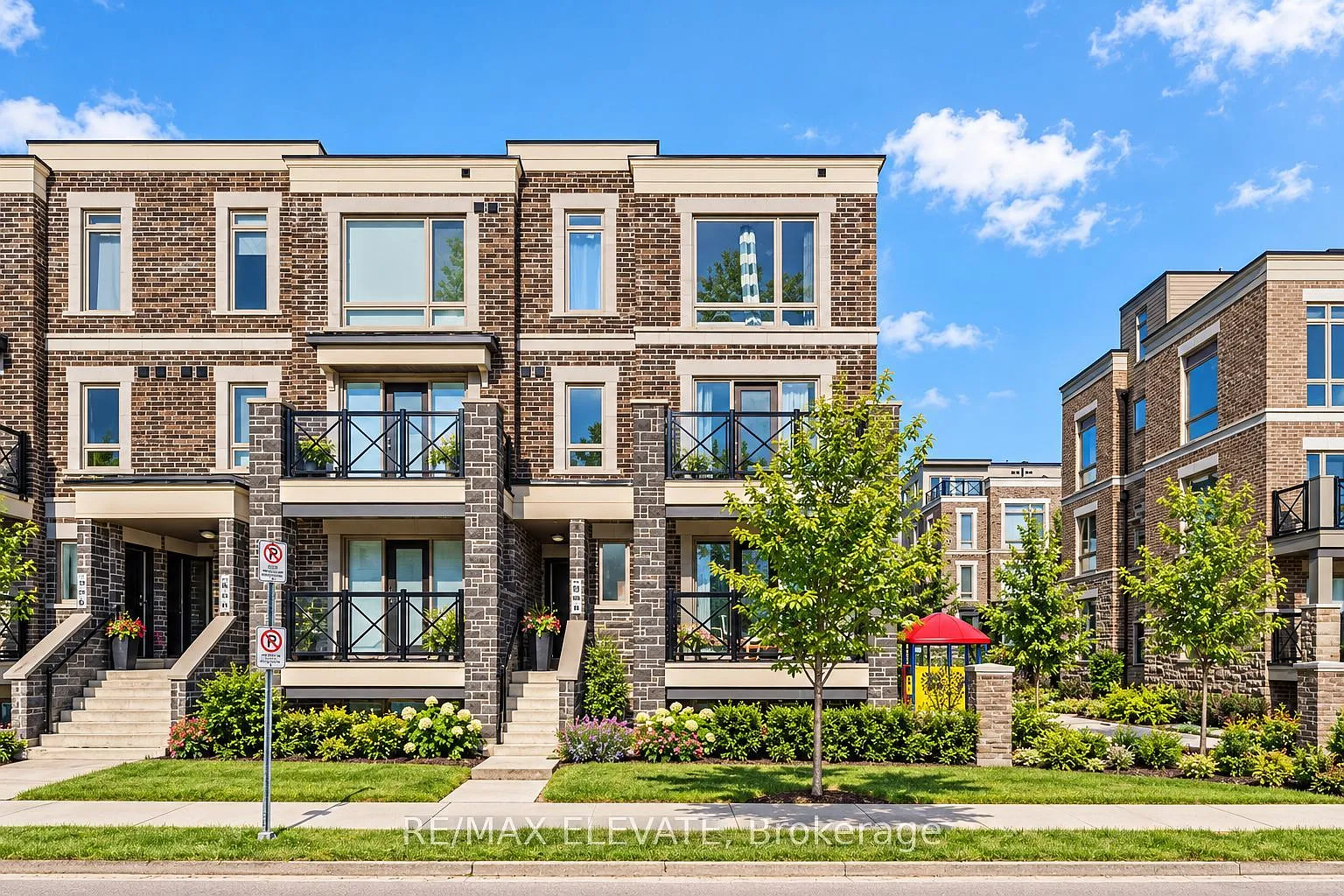 2 bed, $2,550 — Photo 1