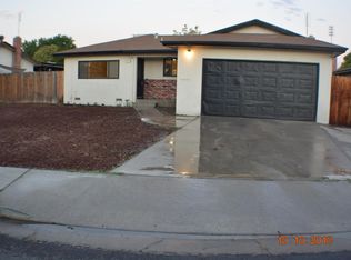 2931 Paula Dr, Clovis, CA 93612