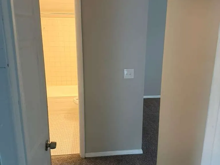 2100 Harrison Ave — Photo 14