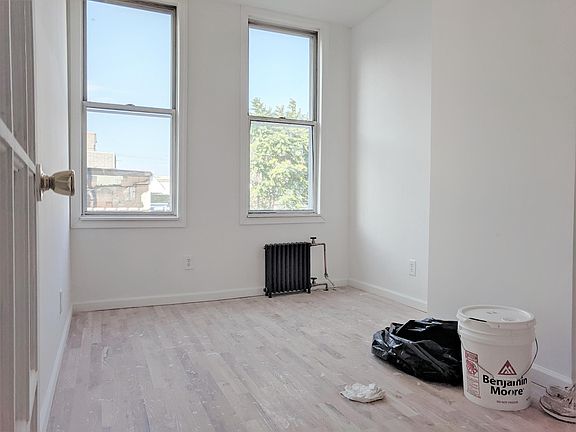 4th image of 1818 Dekalb Ave #2A