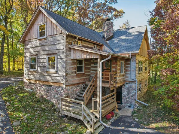 5996 Donegal ROAD, Hubertus, WI 53033