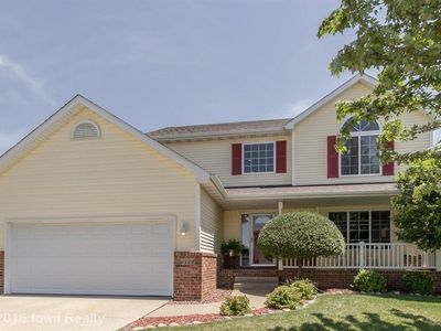 6229 NW 97th St, Johnston, IA, 50131