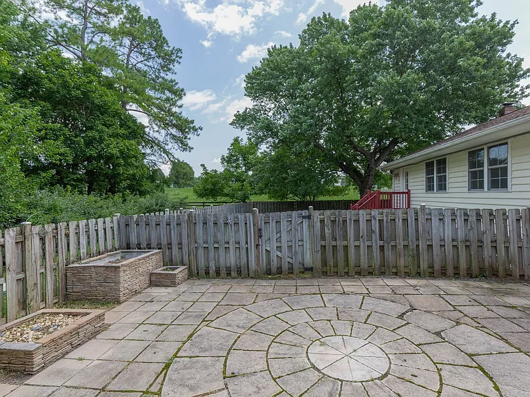 3093 Old Leetown Pike — Photo 43