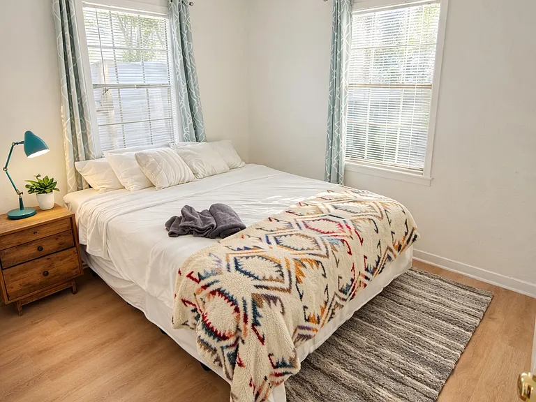 211 W Monroe St #209 — Photo 3