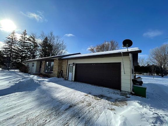 4th image of 127 County Road 1 NW
