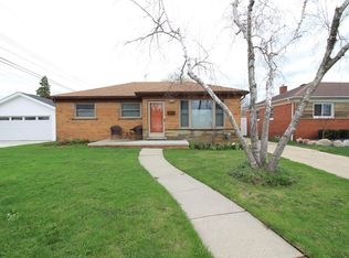 31116 Angeline Ct W, Saint Clair Shores, MI 48082