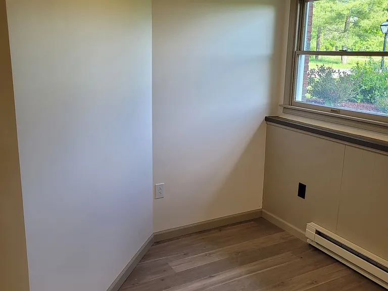 21 Drake Rd #B — Photo 7