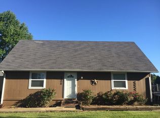 4206 E Bridgewater Ln, Fayetteville, AR 72703